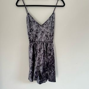 IVY & MAIN Velvet Floral Womens Romper